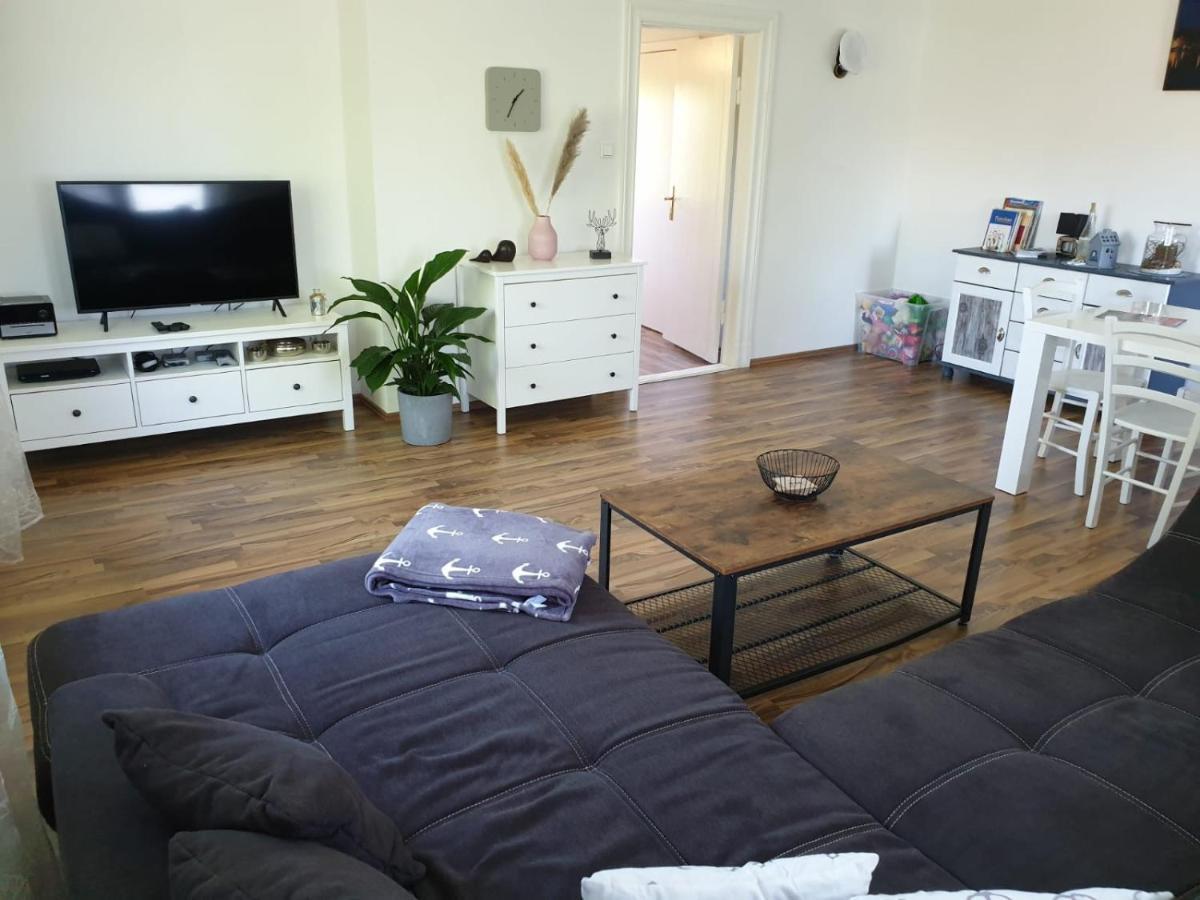 Gemuetliche Haushaelfte Mit Garten Und Terrasse 弗伦斯堡 外观 照片